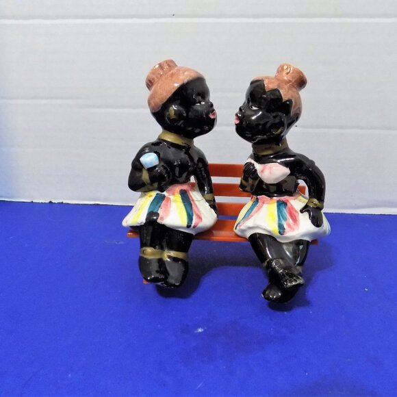 Vintage Ceramic Africans American  Couple Bench Salt & Pepper Shakers - Picture 1 of 4